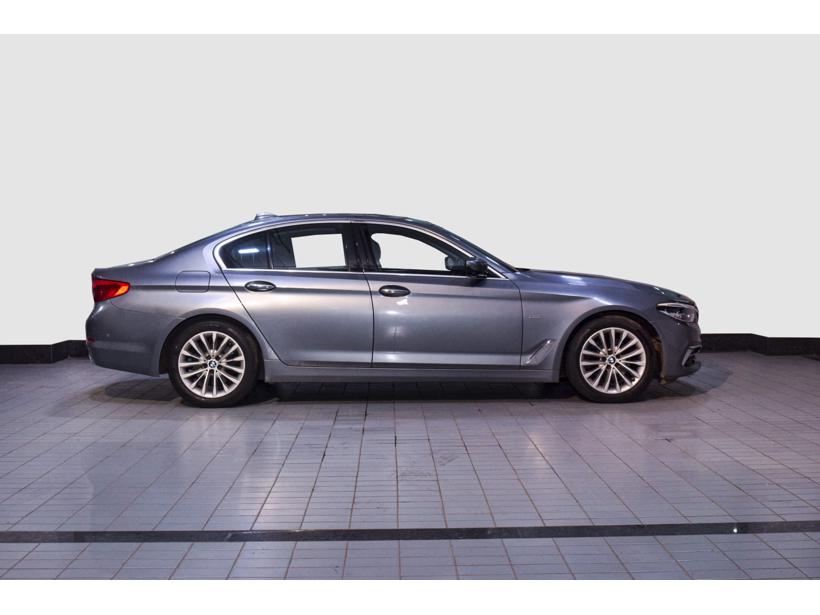 BMW 5 Series 520d Luxury Line