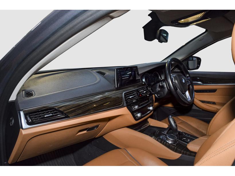 BMW 5 Series 520d Luxury Line