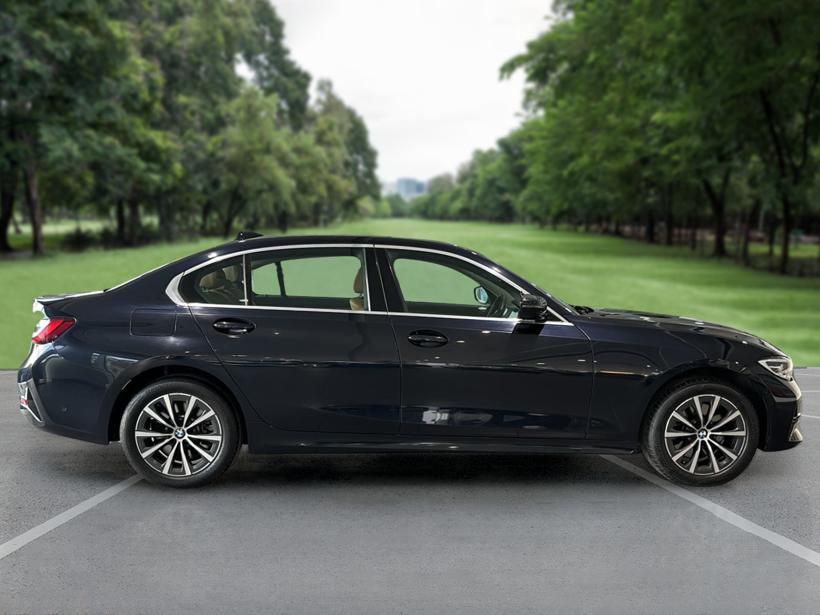 BMW 3 Series Gran Limousine 330Li Luxury Line