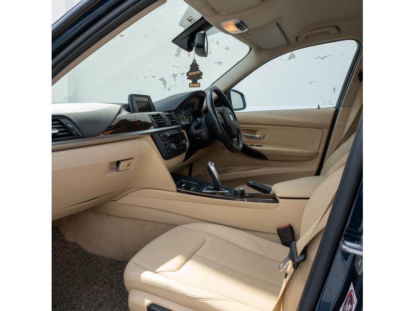 BMW 3 Series 320d Prestige