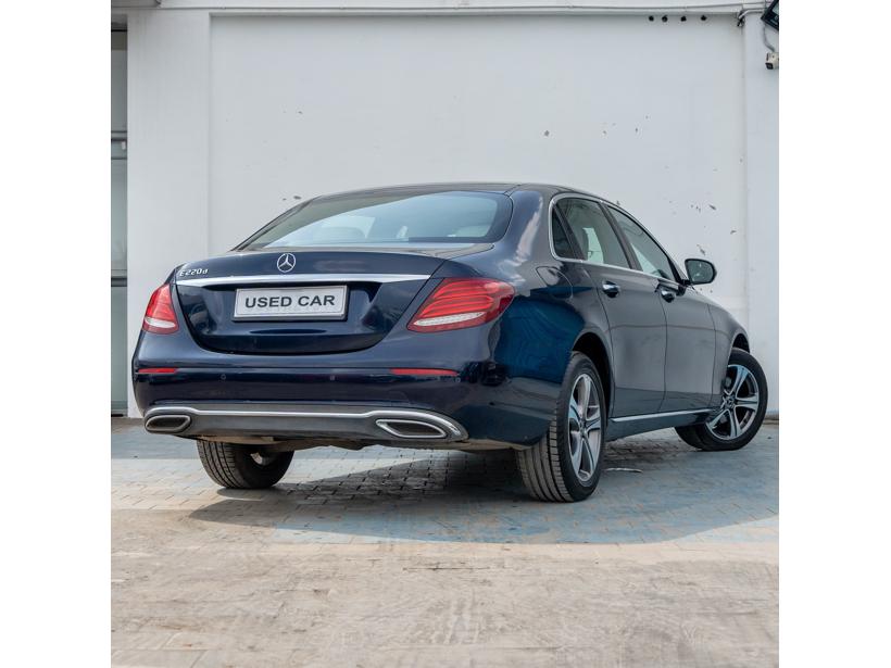 Mercedes Benz E Class 220 CDI AT