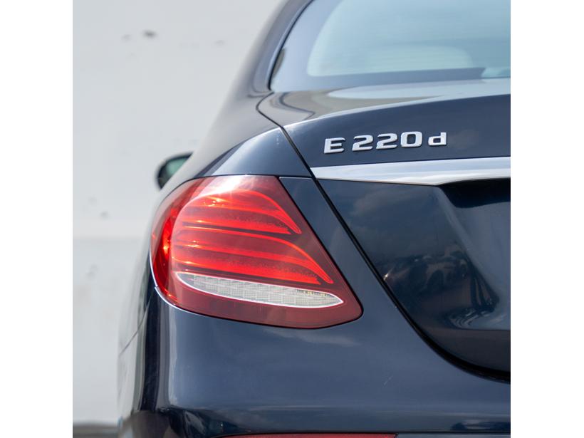 Mercedes Benz E Class 220 CDI AT