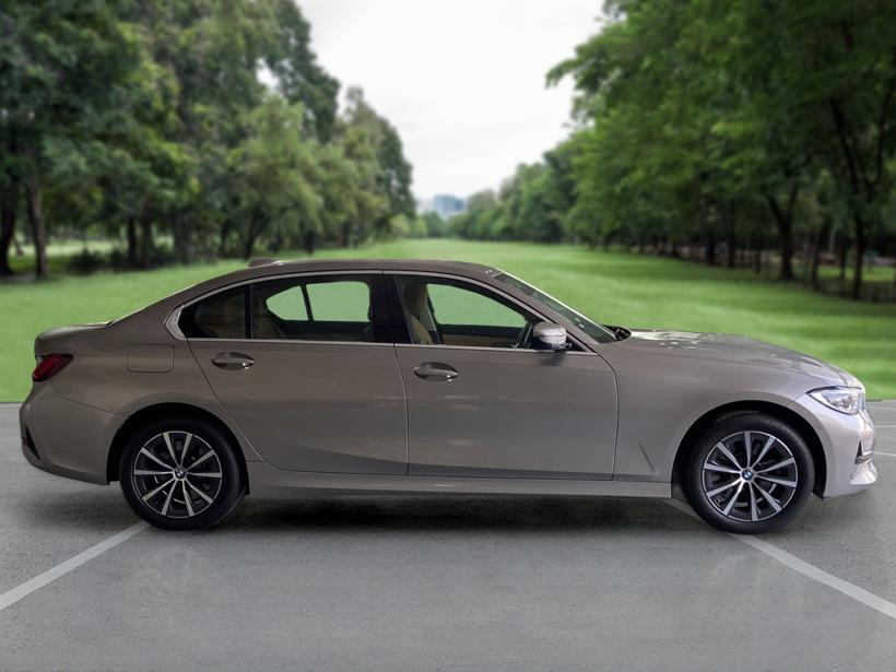 BMW 3 Series Gran Limousine 330Li Luxury Line
