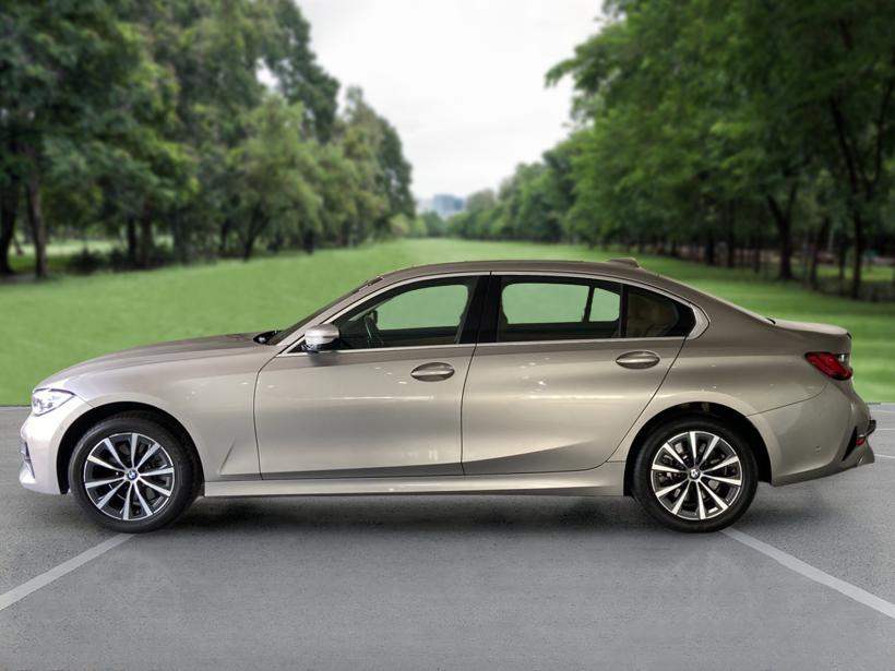 BMW 3 Series Gran Limousine 330Li Luxury Line