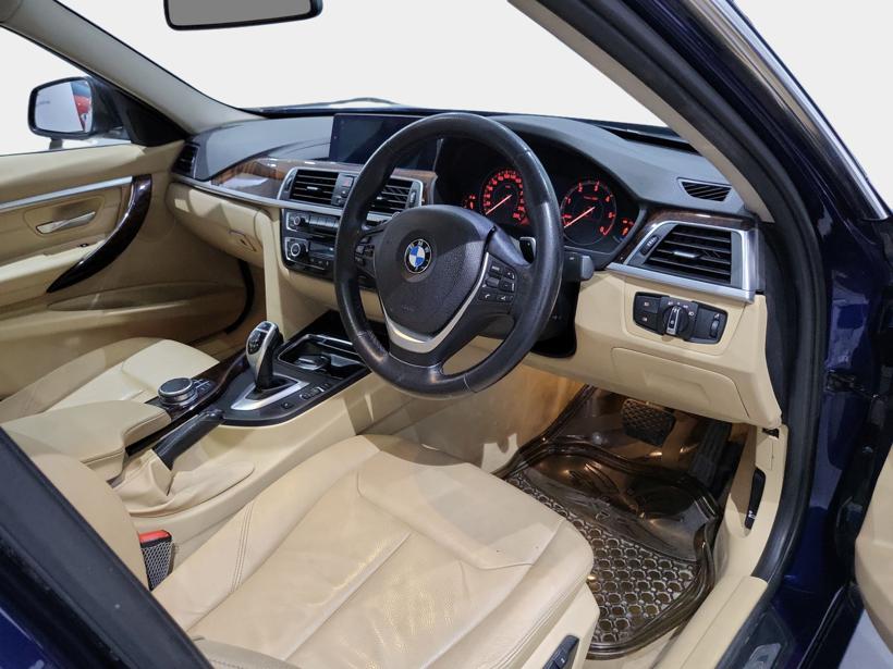 BMW 3 Series 320d Luxury Line