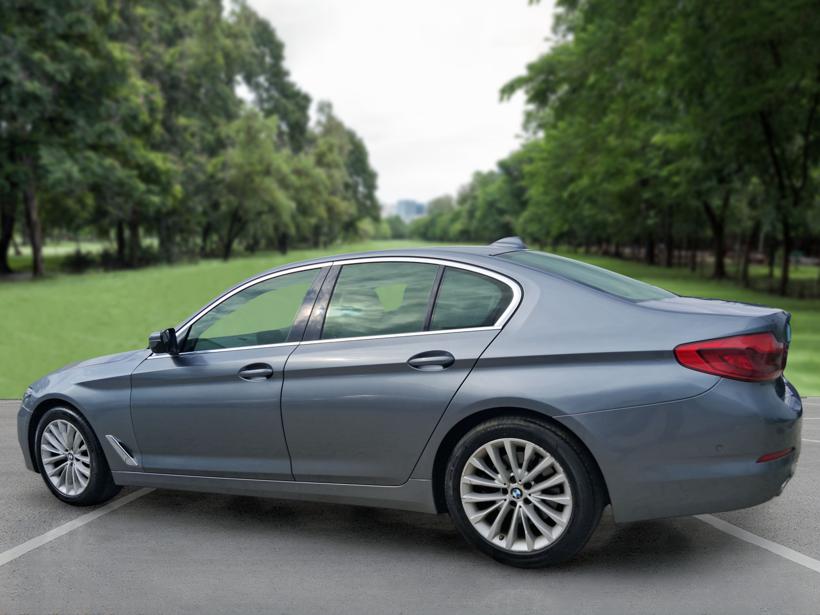 BMW 5 Series 520d Luxury Line