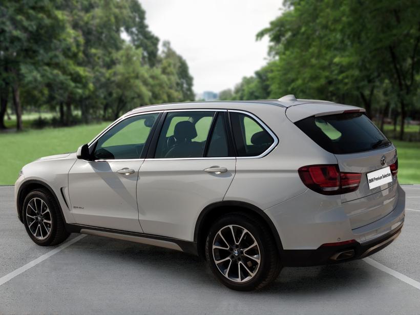 BMW X5 xDrive 30d Design Pure Experience 5 Seater