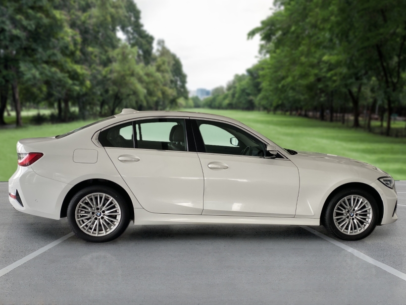 BMW 3 Series 320d Luxury Line