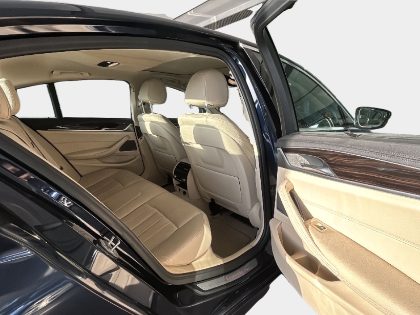 BMW 5 Series 520d Luxury Line