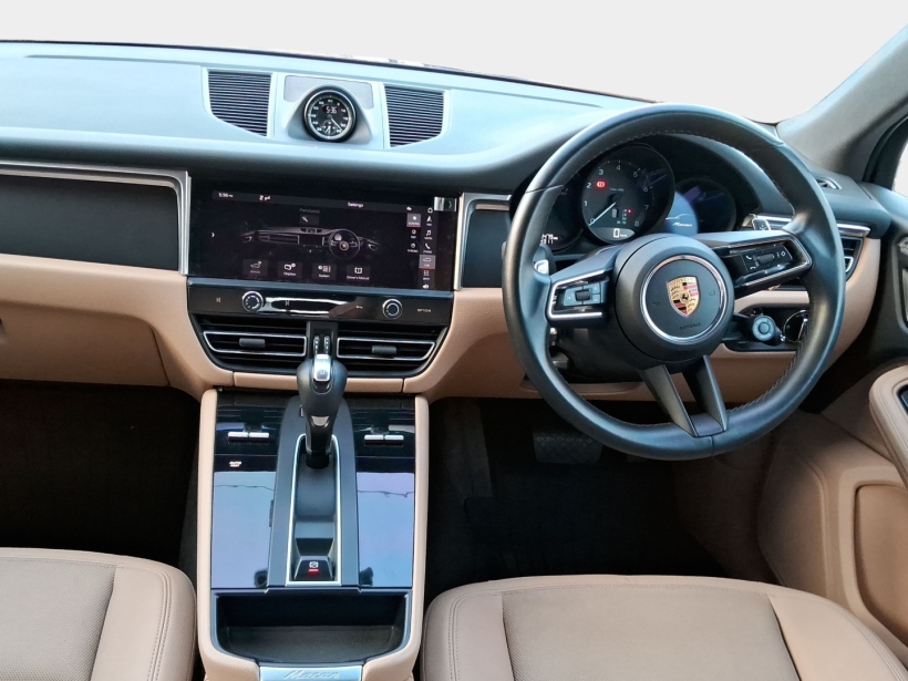 Porsche Macan S Petrol