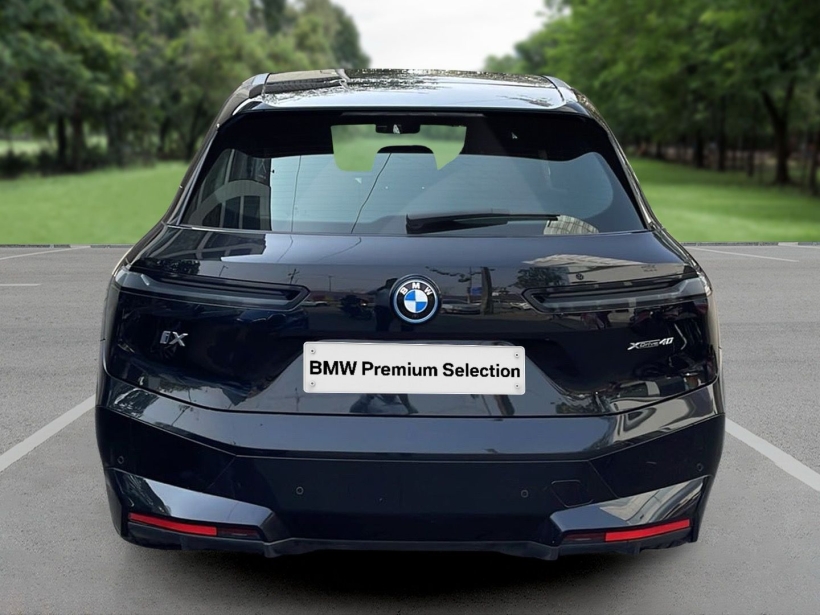 BMW iX xDrive40