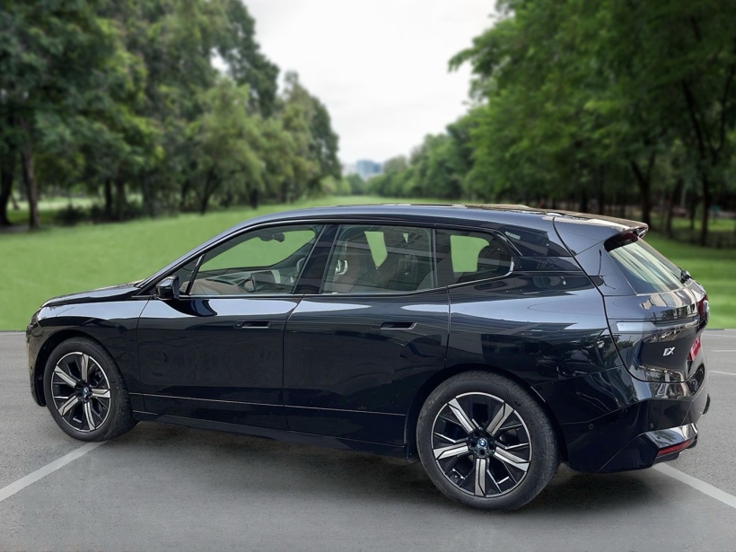 BMW iX xDrive40