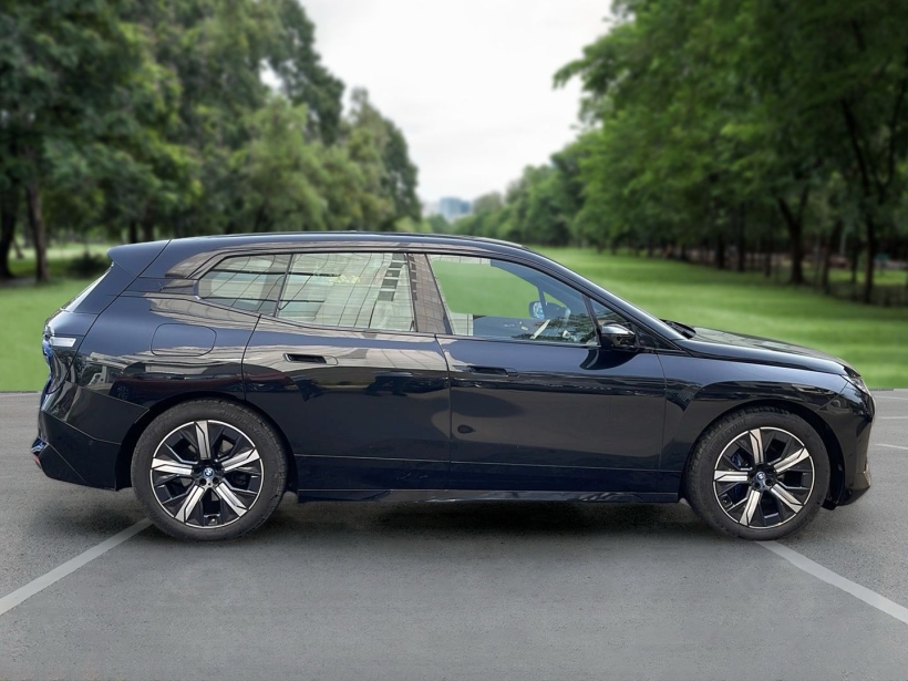 BMW iX xDrive40