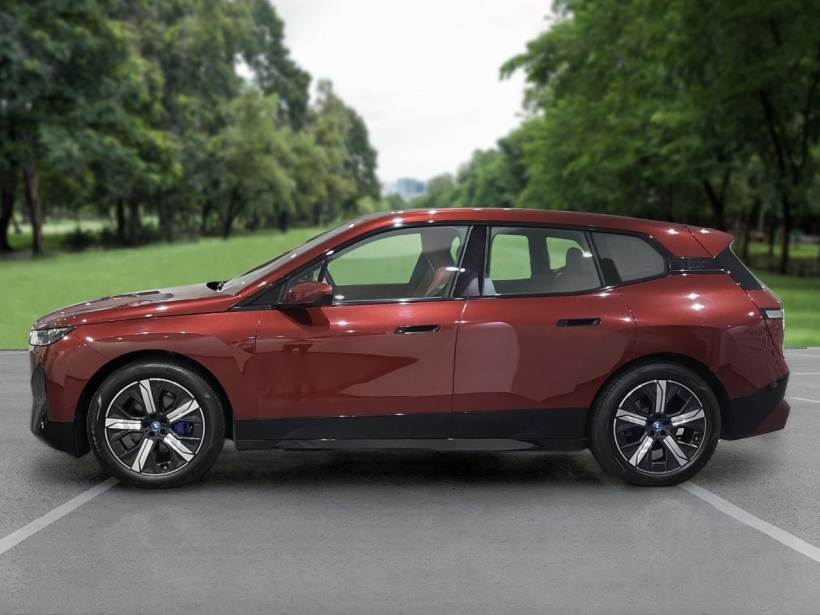 BMW iX xDrive40