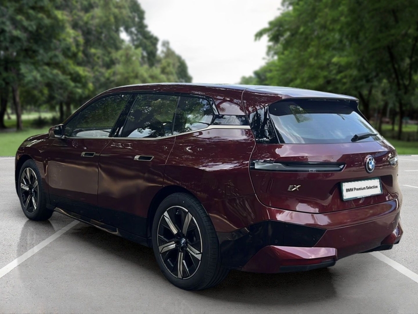 BMW iX xDrive40