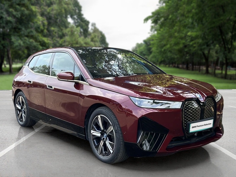 BMW iX xDrive40