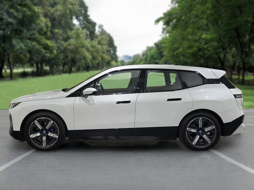 BMW iX xDrive40