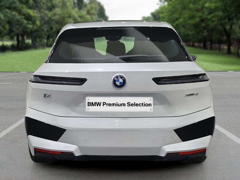 BMW iX xDrive40