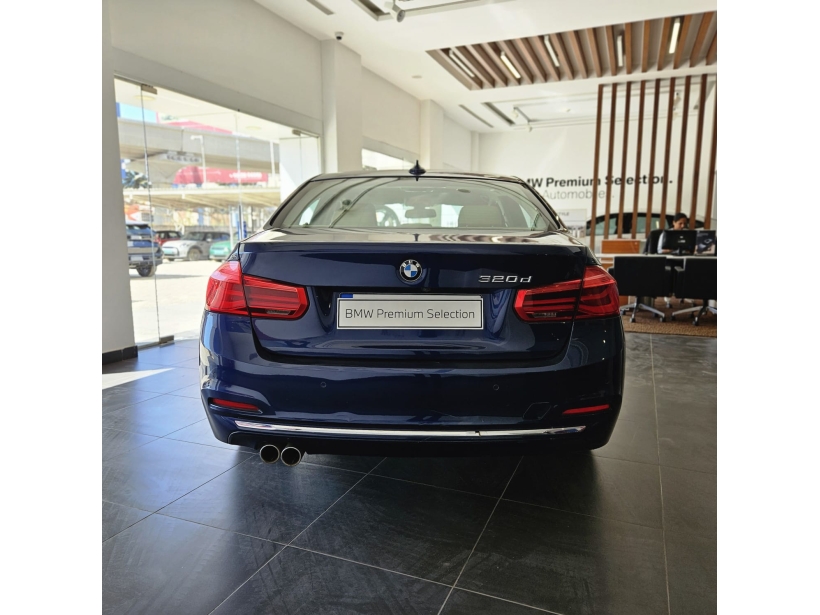 BMW 3 Series 320d Luxury Line F30
