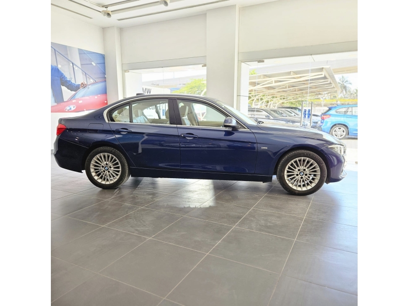 BMW 3 Series 320d Luxury Line F30