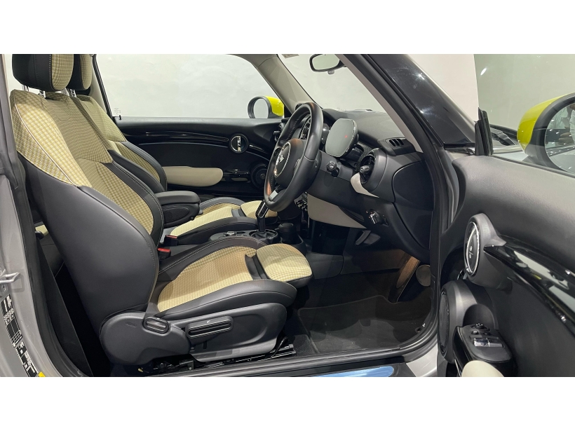 MINI Cooper SE