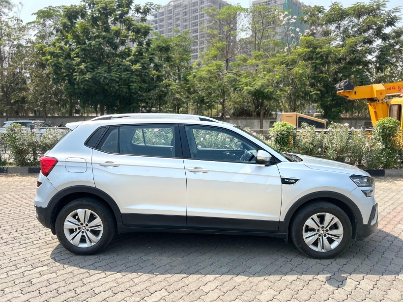 Skoda Kushaq Ambition 1.0L TSI AT
