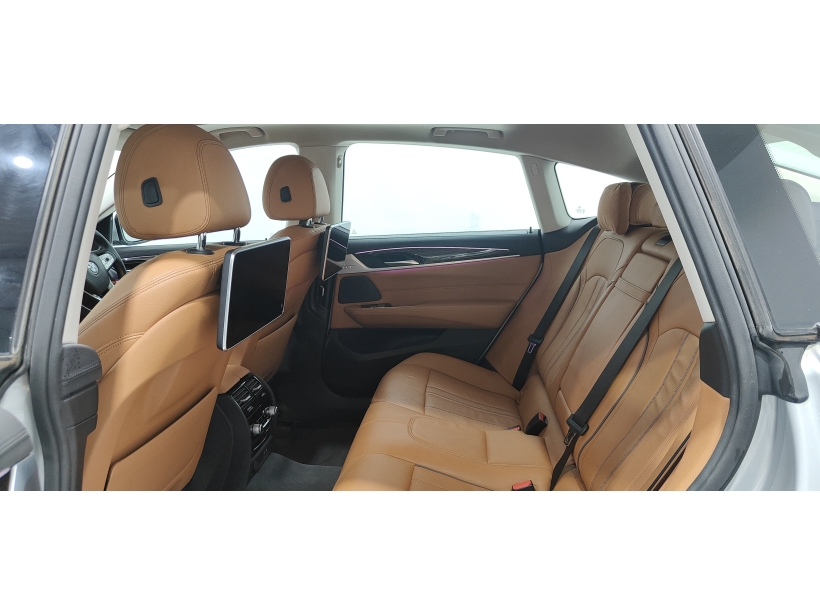 BMW 6 Series GT 630i Luxury Line
