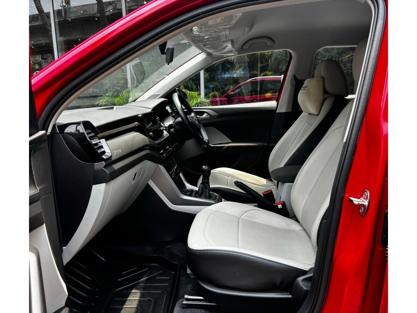 Skoda Kushaq Ambition 1.0L TSI MT