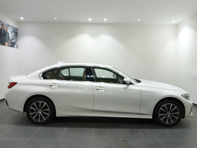 BMW 3 Series Gran Limousine 320Ld Luxury Line