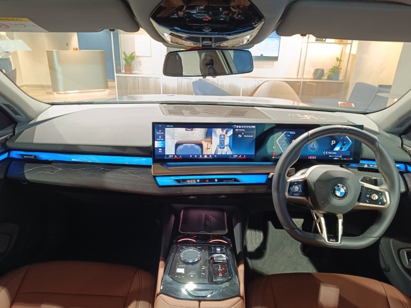 BMW 5 Series 530Li M Sport