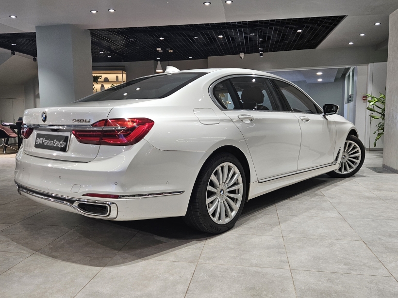 BMW 7 Series 740Li DPE Signature