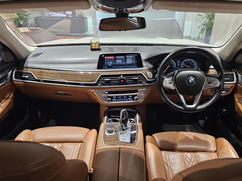 BMW 7 Series 740Li DPE Signature