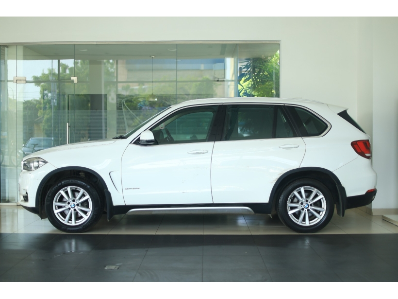 BMW X5 xDrive30d Design Pure Experience