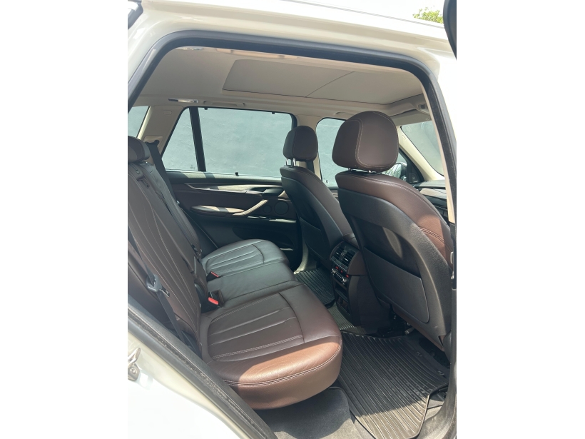 BMW X5 xDrive30d Design Pure Experience