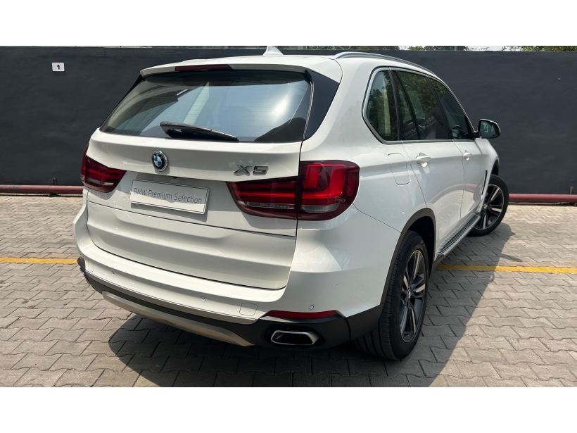 BMW X5 xDrive30d Design Pure Experience