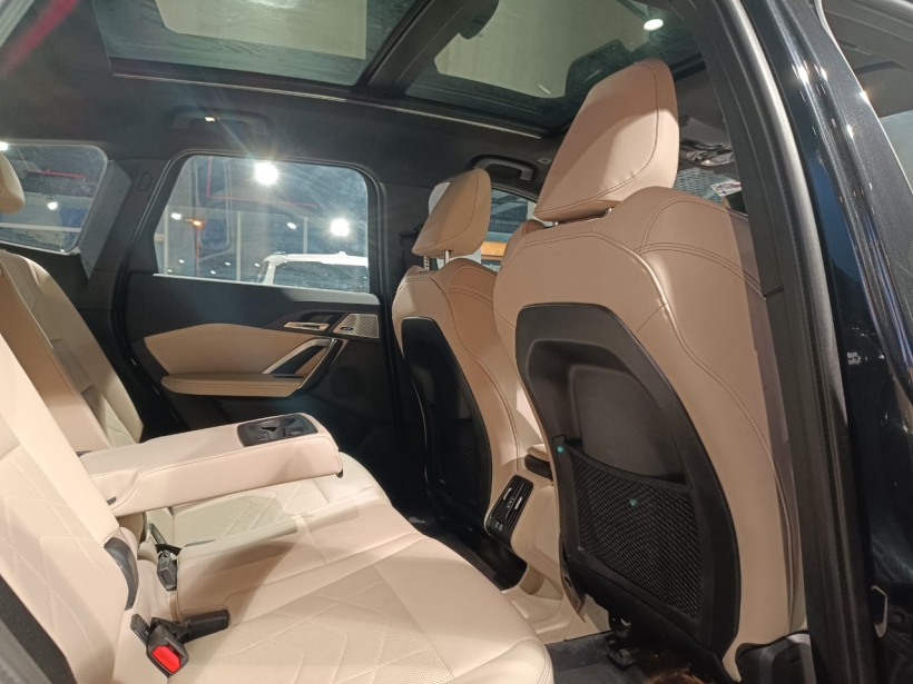 BMW iX1 xDrive30
