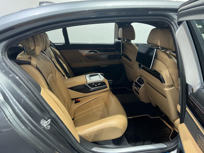 BMW 7 Series 730Ld M Sport