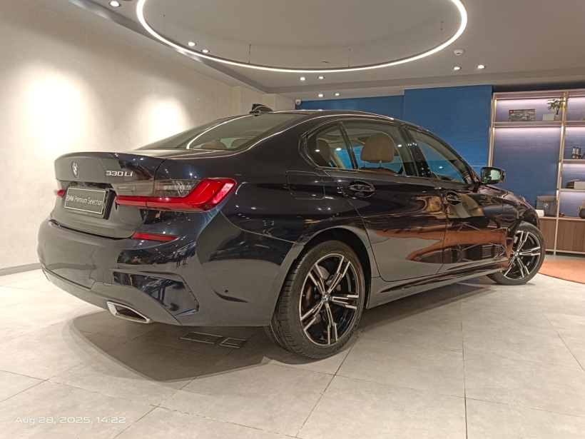 BMW 3 Series Gran Limousine 330Li M Sport