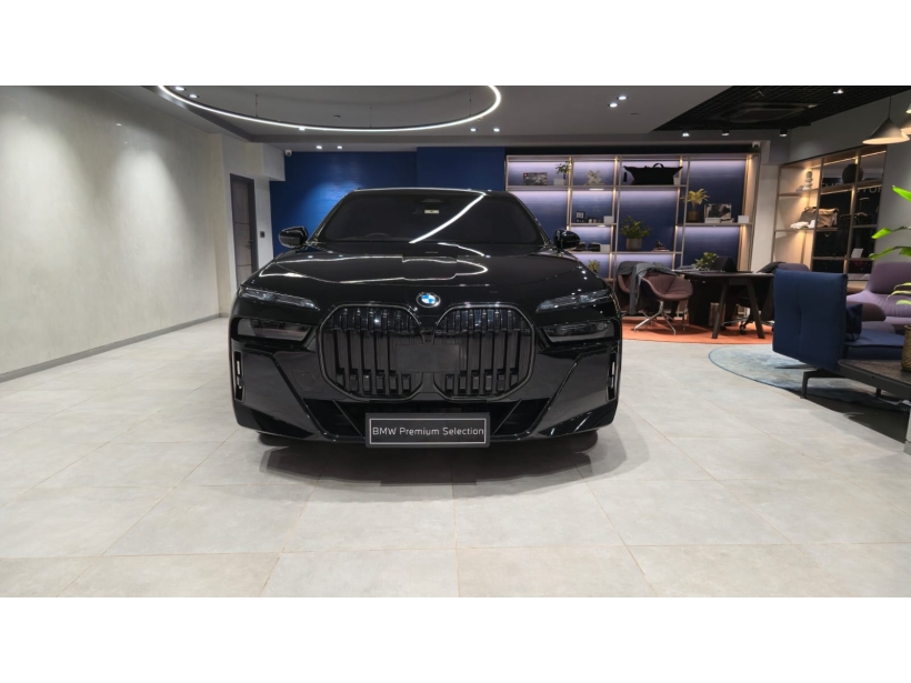 BMW 7 Series 740i M Sport
