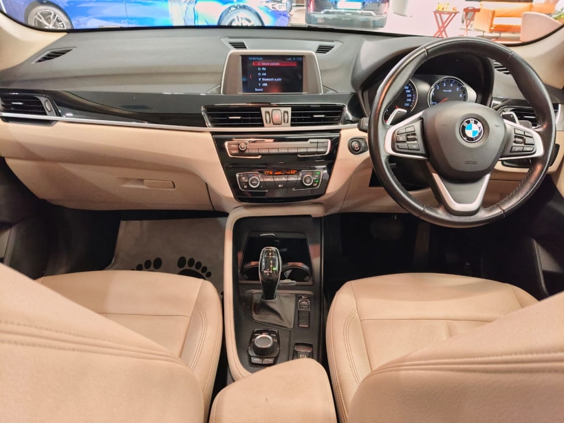 BMW X1 sDrive20i SportX
