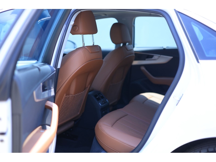 Audi A4 40 TFSI Premium Plus Audi A4 40 TFSI Premium Plus