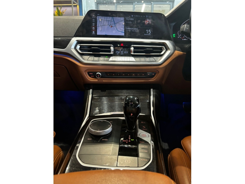 BMW 3 Series Gran Limousine 330Li M Sport