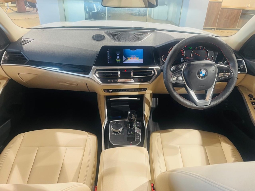 BMW 3 Series 330i Sport