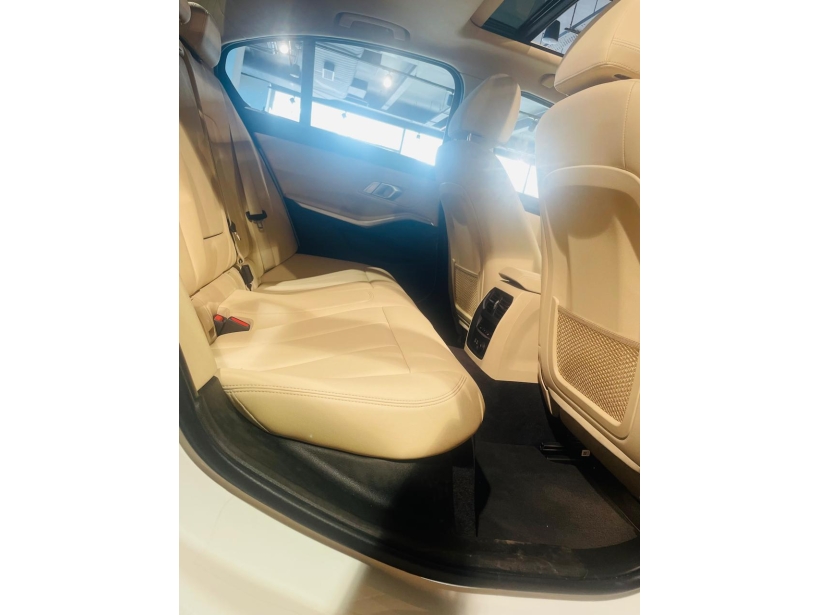 BMW 3 Series 330i Sport