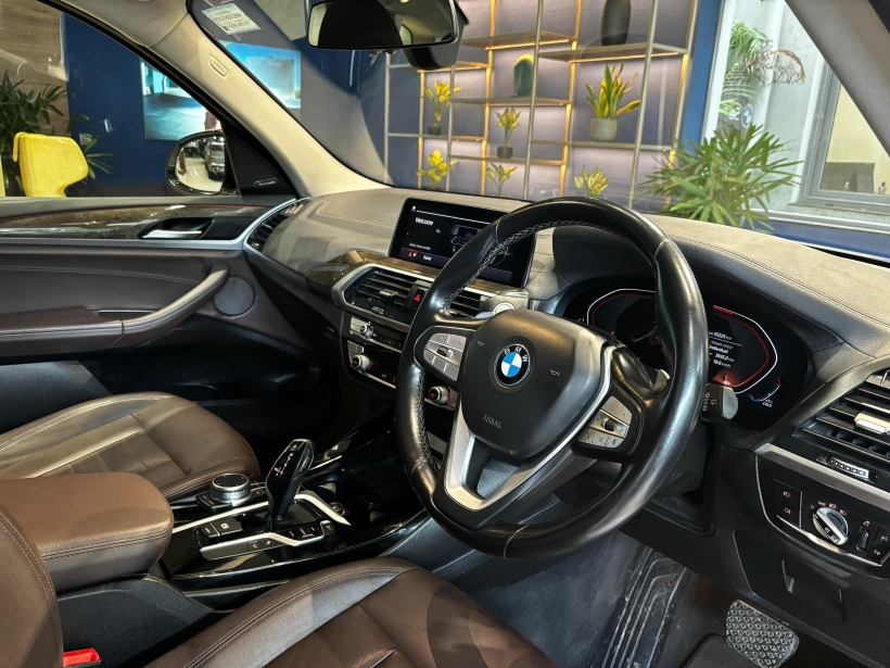 BMW X3 xDrive20d Luxury Line