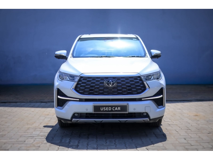 Toyota Innova Hycross ZX Hybrid 7 STR