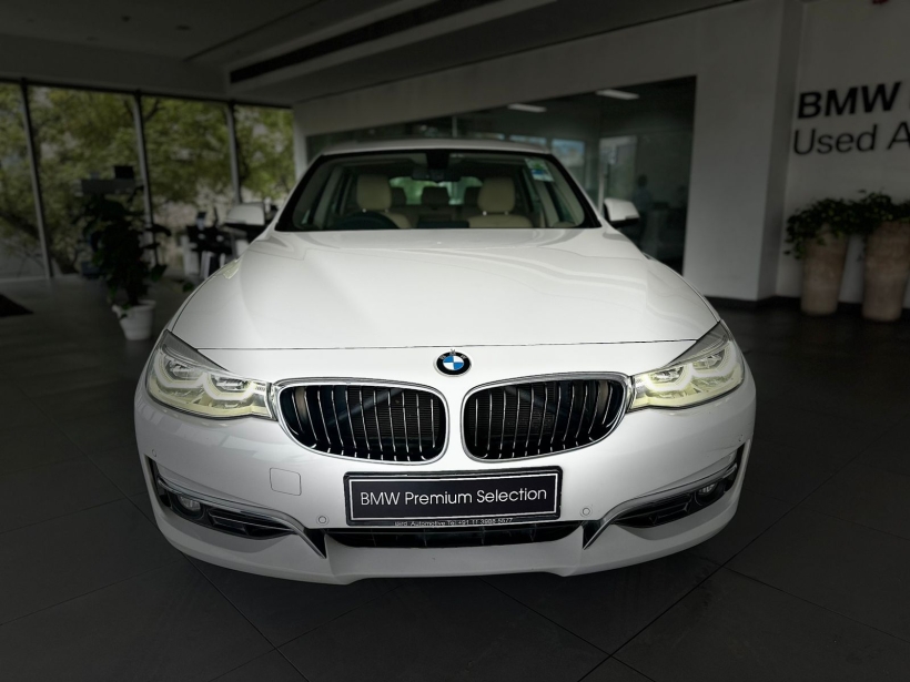 BMW 3 GT 330i Luxury Line