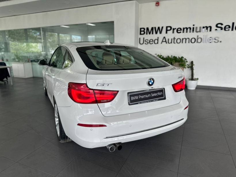 BMW 3 GT 330i Luxury Line