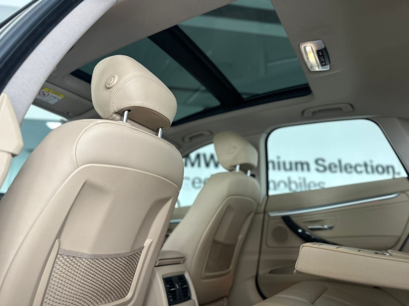 BMW 3 GT 330i Luxury Line