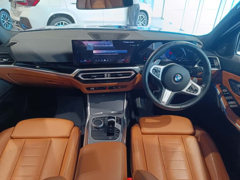 BMW 3 Series Gran Limousine 330Li M Sport Pro